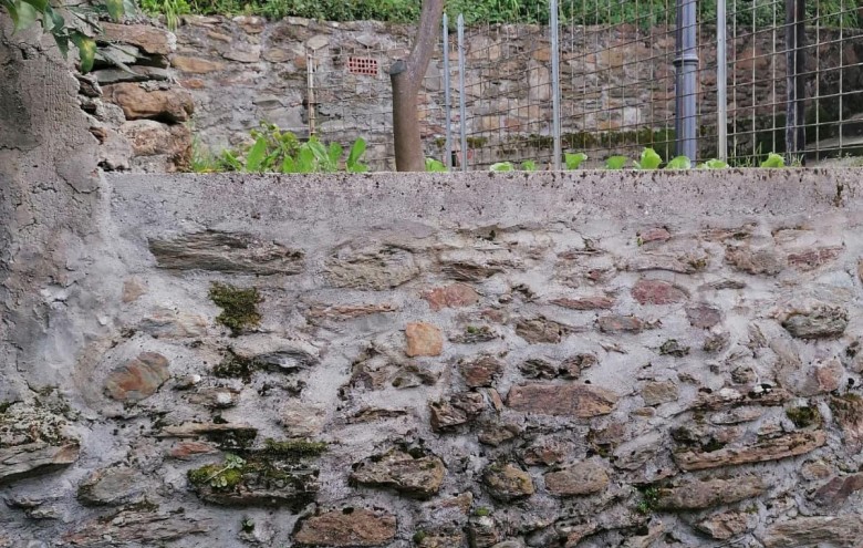 Porzione di casa in vendita a Massa