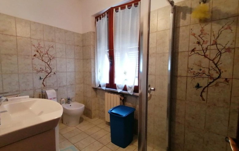 Porzione di casa in vendita a Massa