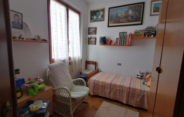 Porzione di casa in vendita a Massa