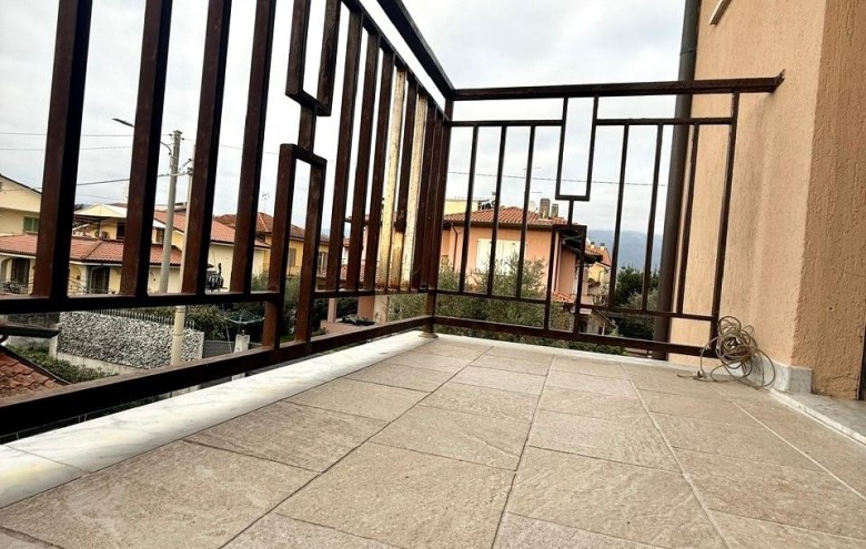 Appartamento in vendita a Massa