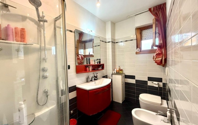 Appartamento in vendita a Massa