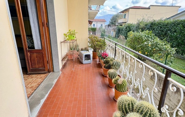 Appartamento in vendita a Massa