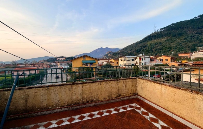 Appartamento in vendita a Massa