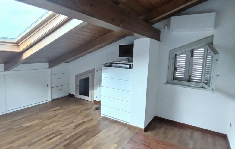 Appartamento in vendita a Massa