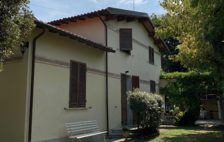 Villa singola in vendita a Pietrasanta