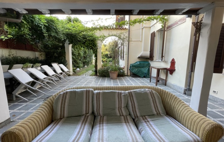 Villa singola in vendita a Pietrasanta