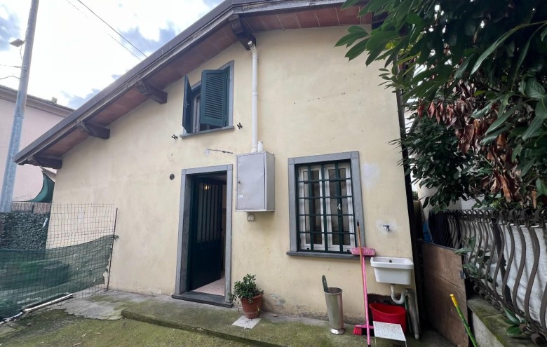 Terratetto in vendita a Massa