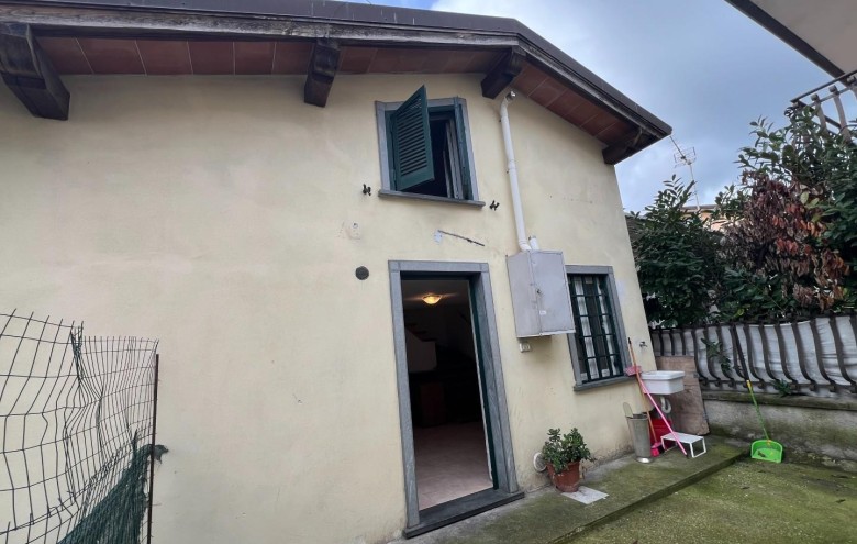 Terratetto in vendita a Massa