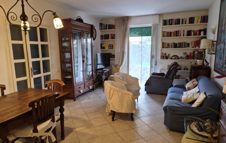 Appartamento in affitto a Massa