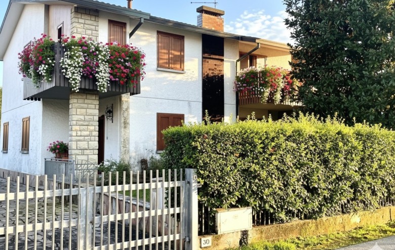 Bifamiliare in vendita a Pietrasanta