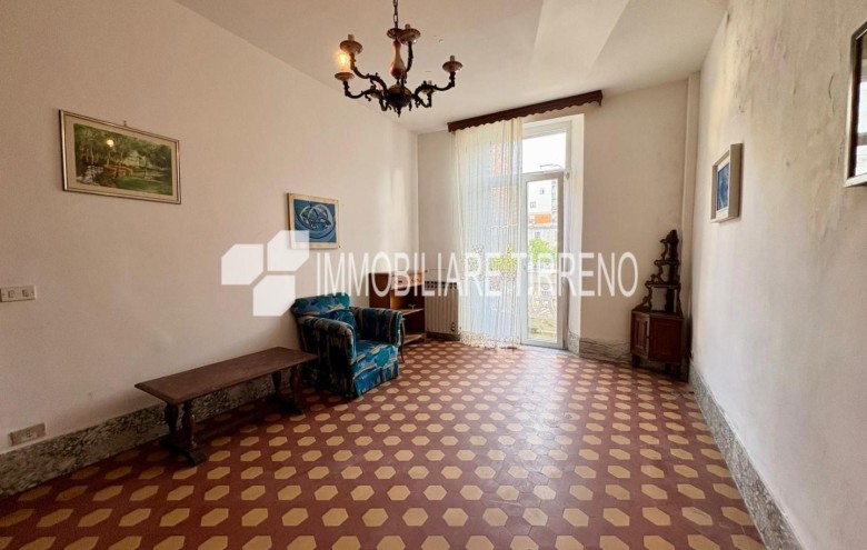 Villa singola in vendita a Massa