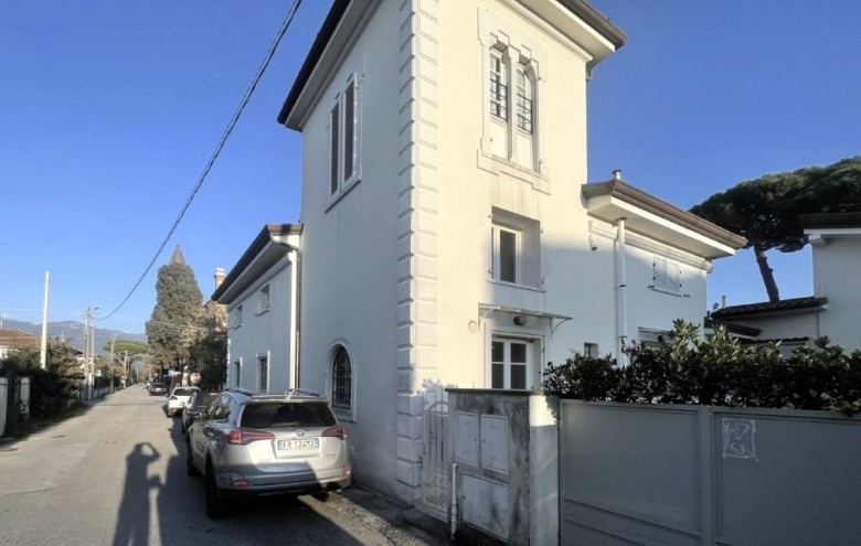 Villa singola in vendita a Pietrasanta