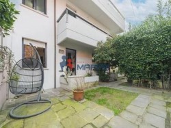 villetta-quadrifamiliare-in-vendita