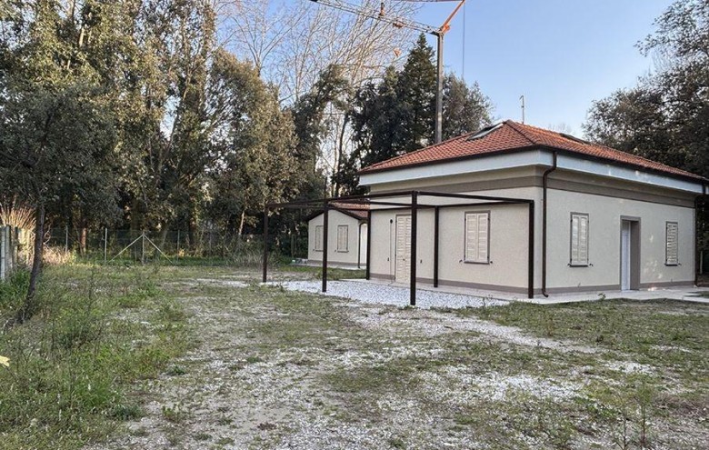 Villa singola in vendita a Massa