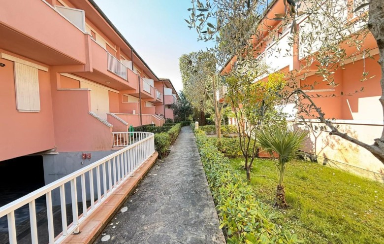 Villetta a schiera in vendita a Massa