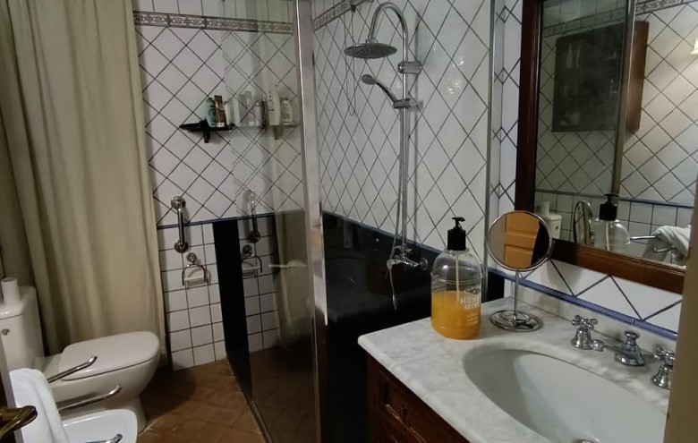 Bifamiliare in vendita a Massa