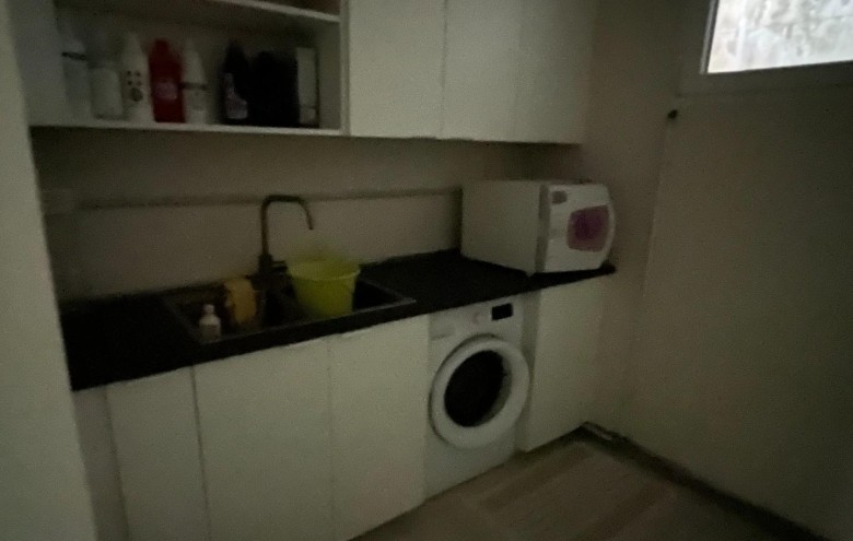 Fondo Commerciale in affitto a Massa