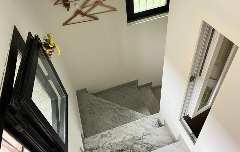 Fondo Commerciale in affitto a Massa