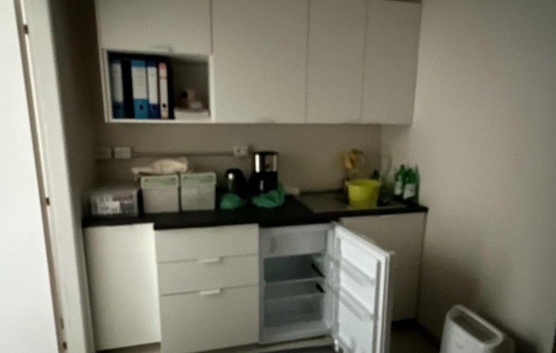 Fondo Commerciale in affitto a Massa