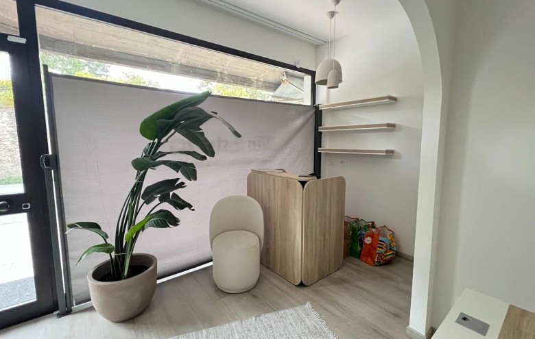 Fondo Commerciale in affitto a Massa