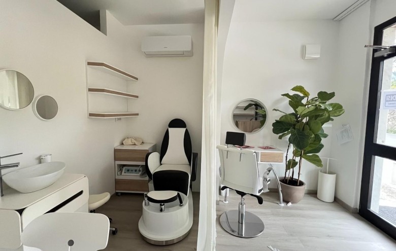 Fondo Commerciale in affitto a Massa