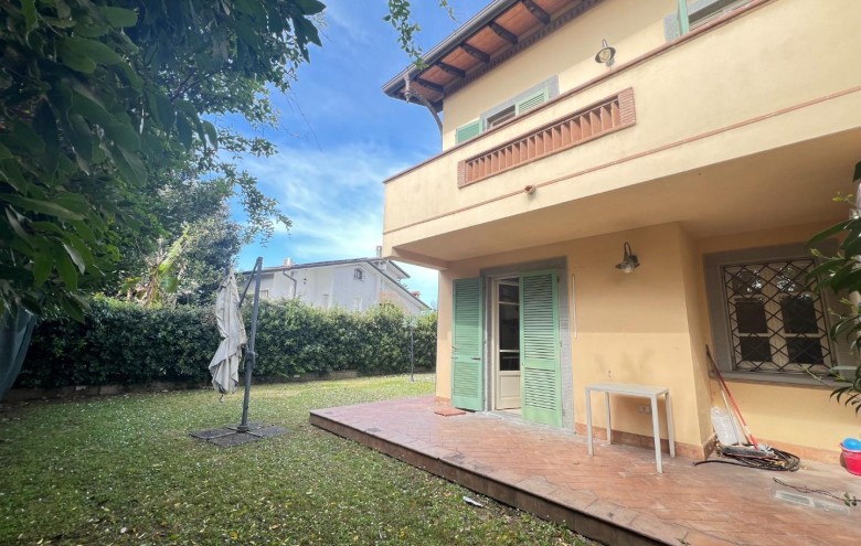 Villetta a schiera in vendita a Forte dei Marmi