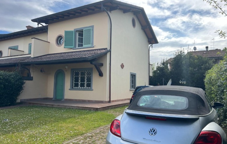 Villetta a schiera in vendita a Forte dei Marmi