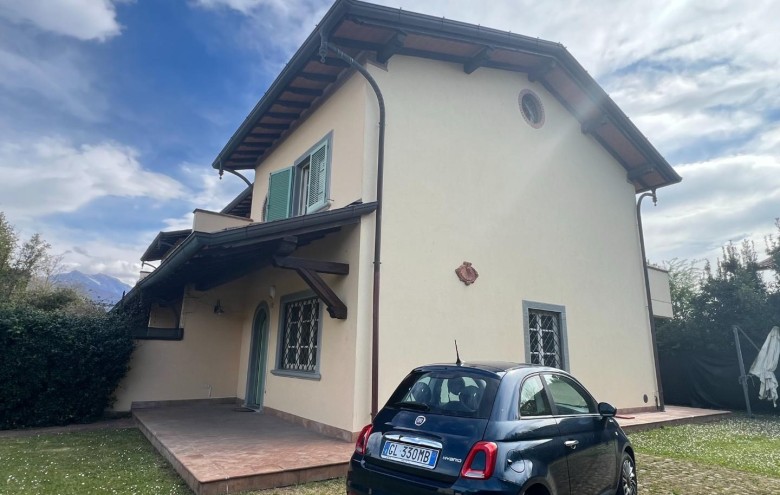 Villetta a schiera in vendita a Forte dei Marmi