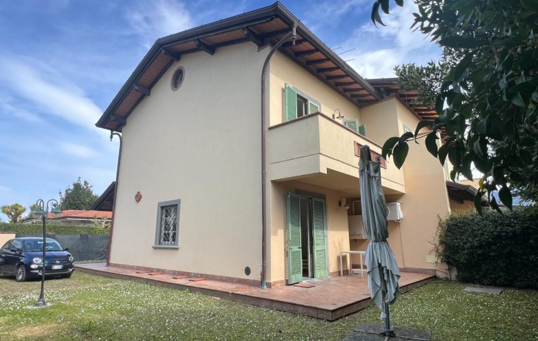 Villetta a schiera in vendita a Forte dei Marmi