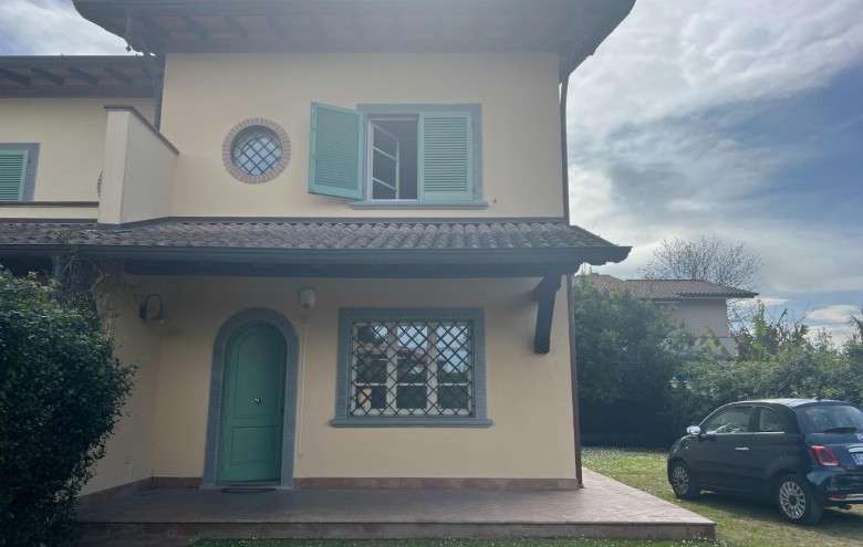 Villetta a schiera in vendita a Forte dei Marmi