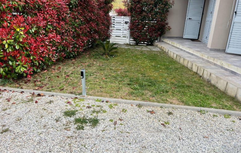 Appartamento in vendita a Montignoso