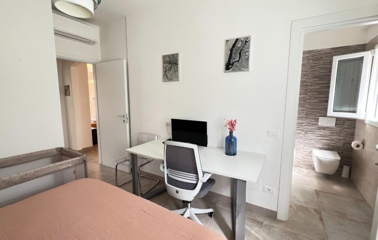 Appartamento in vendita a Montignoso