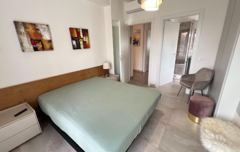 Appartamento in vendita a Montignoso