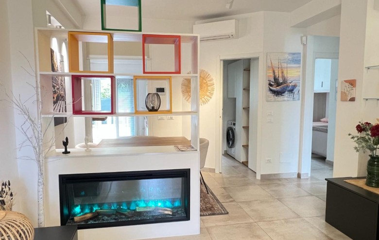 Appartamento in vendita a Montignoso