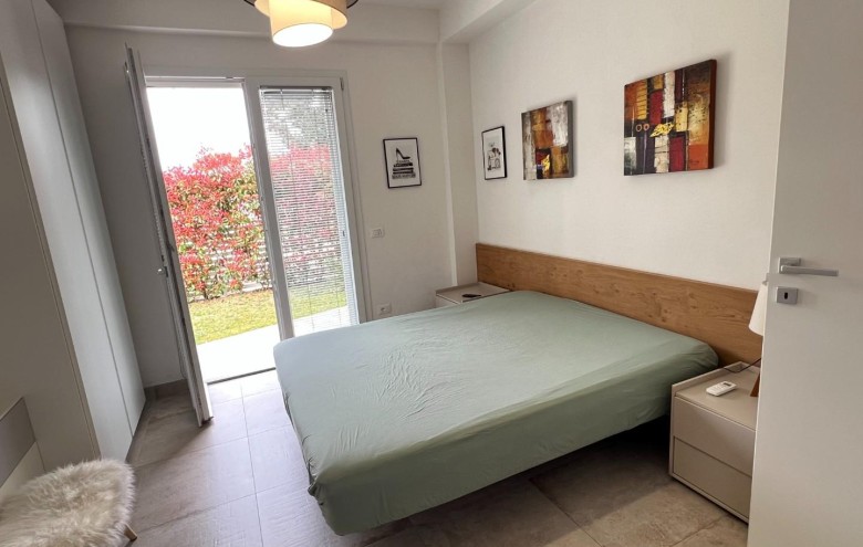 Appartamento in vendita a Montignoso