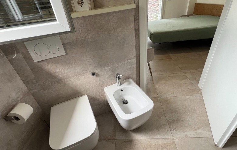 Appartamento in vendita a Montignoso