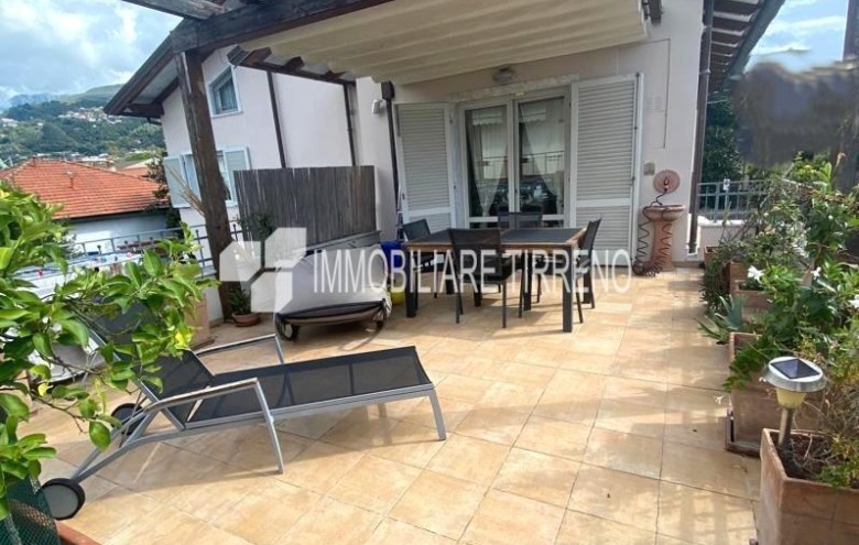 Appartamento in vendita a Massa