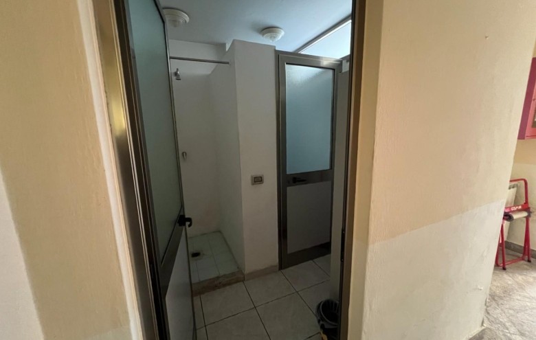 Capannone in vendita a Montignoso