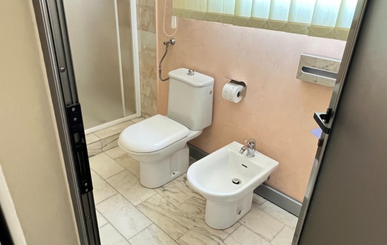 Capannone in vendita a Montignoso