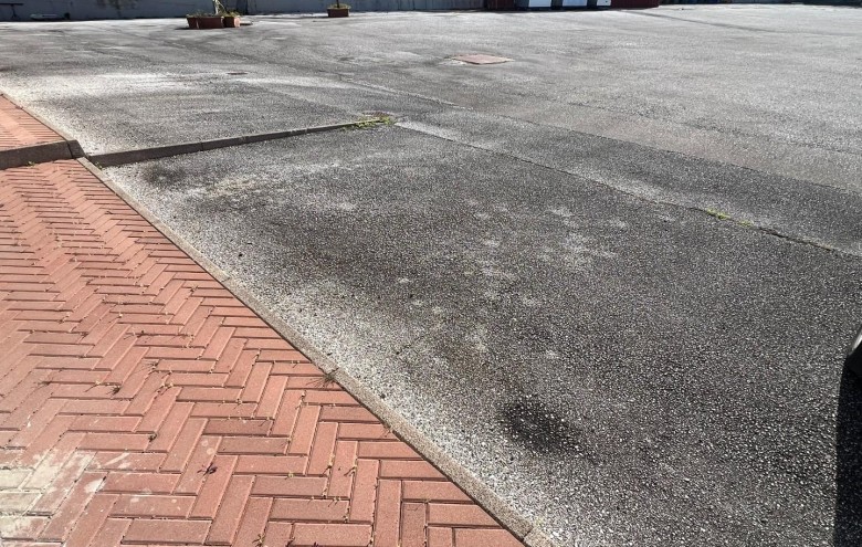 Capannone in vendita a Montignoso