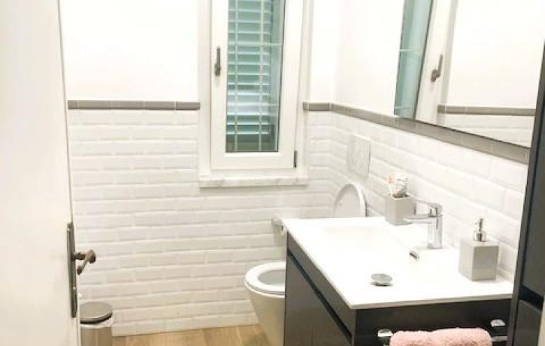 Bifamiliare in affitto a Massa