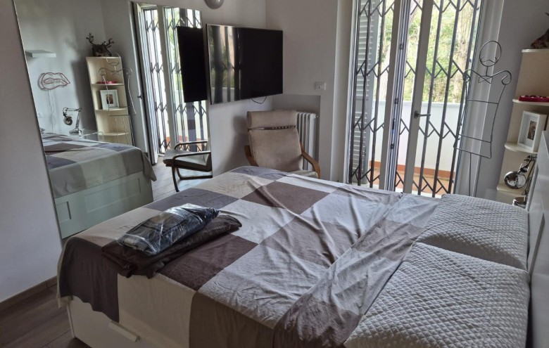 Bifamiliare in affitto a Massa