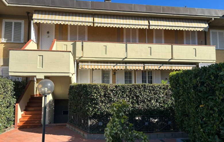 Appartamento in vendita a Massa