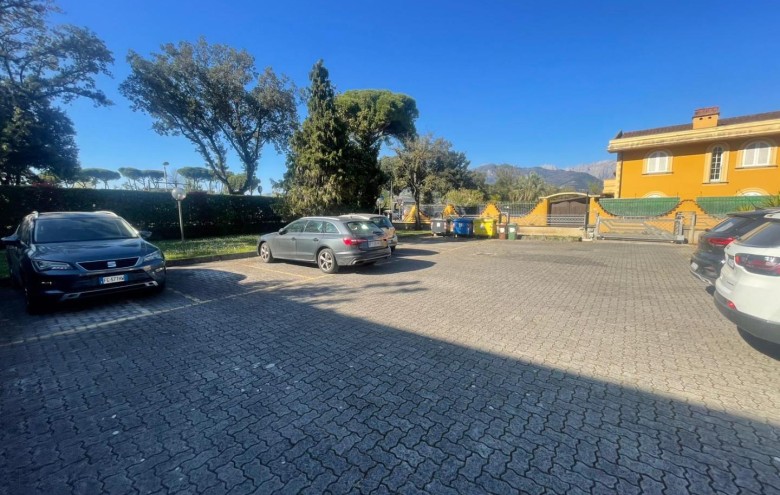 Appartamento in vendita a Massa