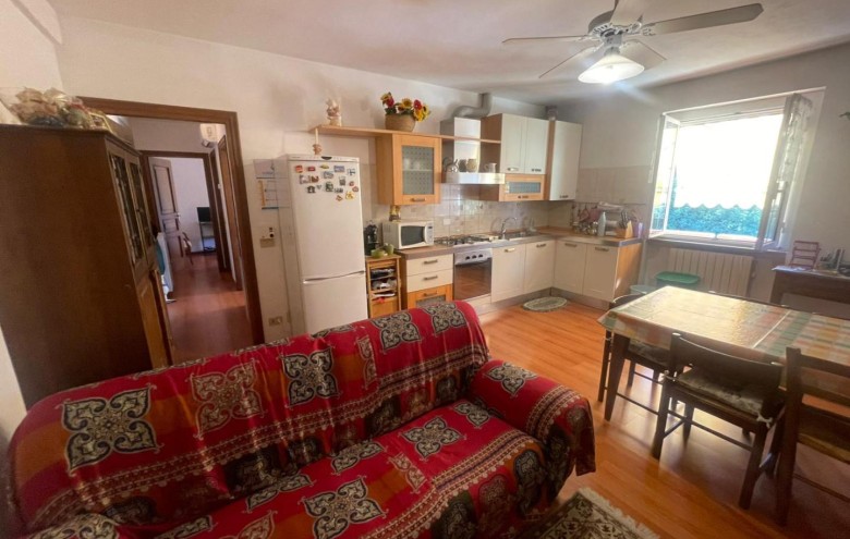 Appartamento in vendita a Massa