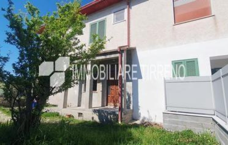 Appartamento in vendita a Massa