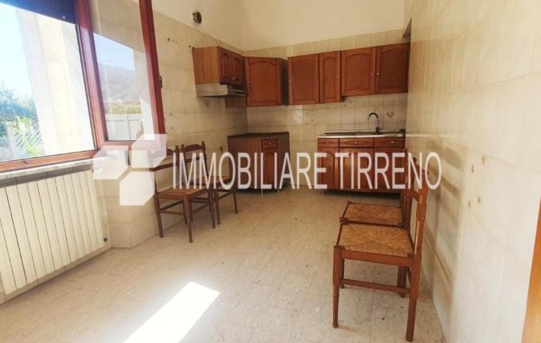 Appartamento in vendita a Massa