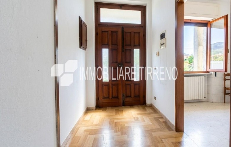 Appartamento in vendita a Massa