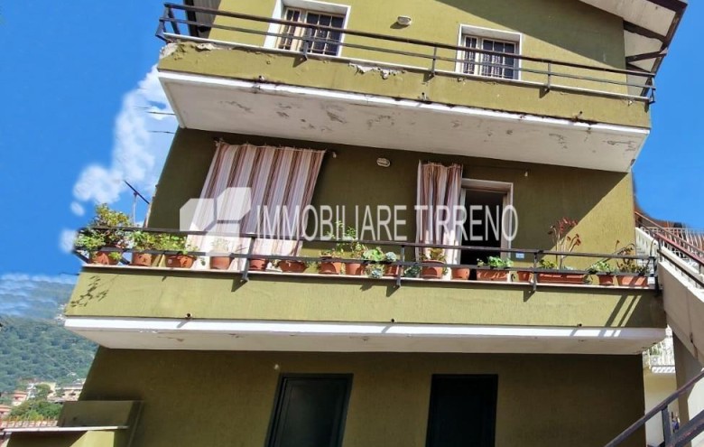 Terratetto in vendita a Massa