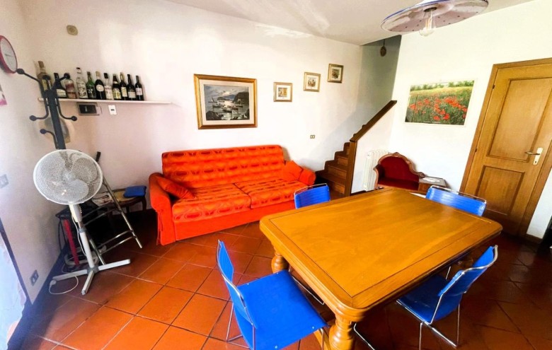 Villetta a schiera in vendita a Massa